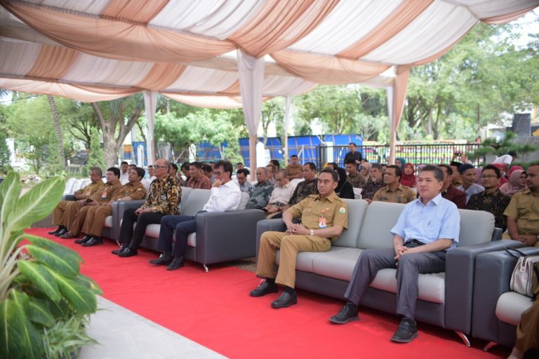 ed2f56fe-e732-4b4d-bc48-8bfd21355b88