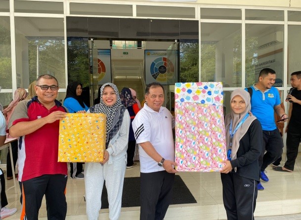 PELAKSANAAN KEGIATAN SENAM RUTIN DI FAKULTAS KEPERAWATAN UNIVERSITAS SYIAH KUALA