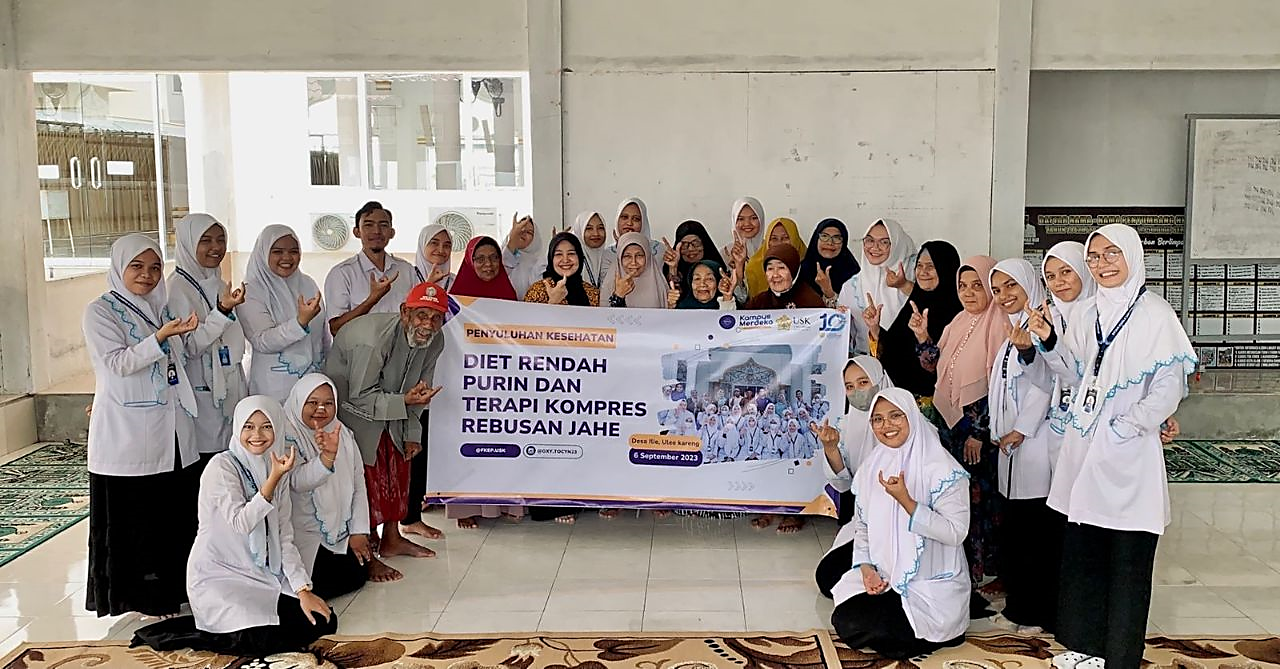 PENYULUHAN KESEHATAN  TENTANG GOUT ARTHRITIS, DIET RENDAH PURIN DAN TERAPI KOMPRES REBUSAN JAHE BAGI LANSIA DI GAMPONG ILIE KOTA BANDA ACEH