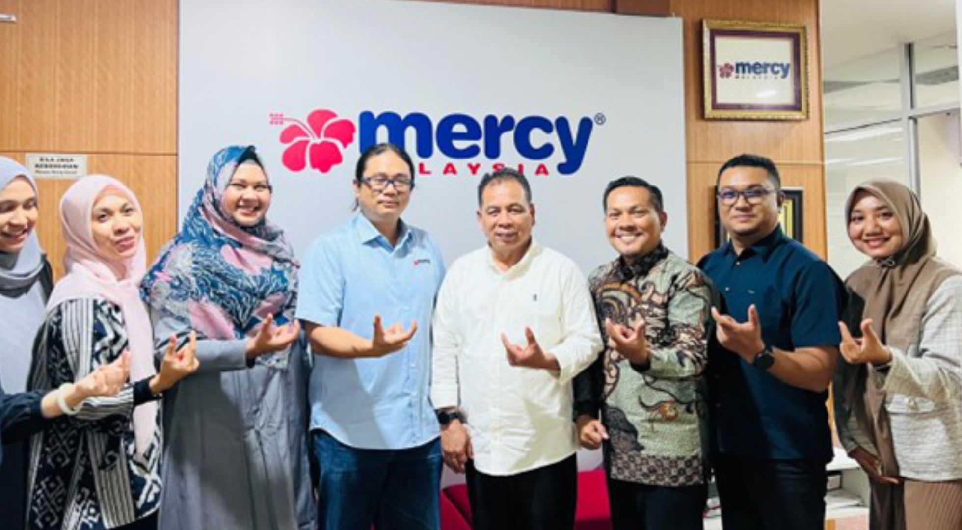 KULTAS KEPERAWATAN MELAKUKAN KUNJUNGAN KE MERCY MALAYSIA UNTUK MENGINISIASI KERJASAMA DALAM TRI DARMA PERGURUAN TINGGI
