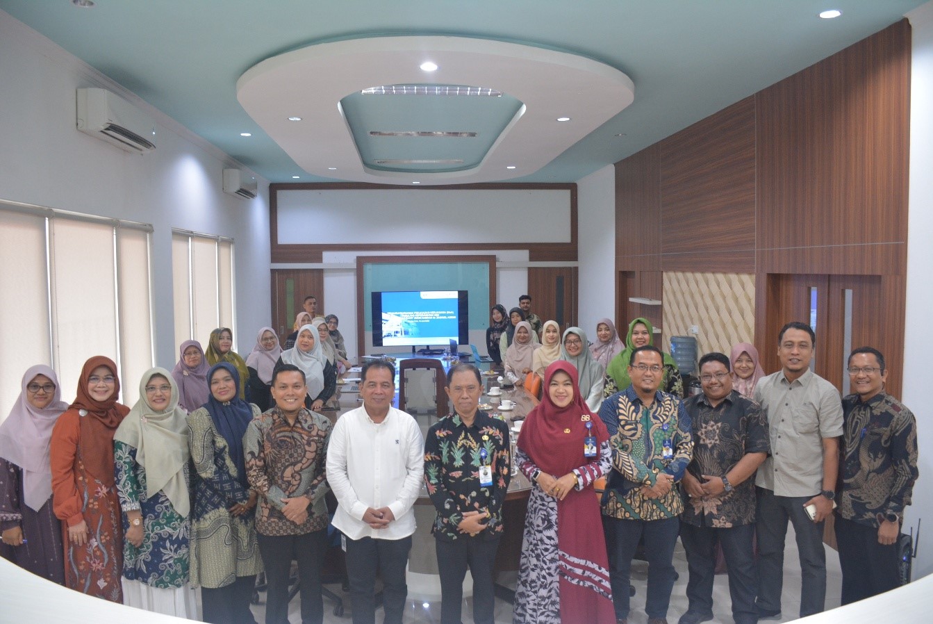 PENANDATANGANAN MEMORANDUM OF AGREEMENT (MoA) ANTARA FAKULTAS KEPERAWATAN UNIVERSITAS SYIAH KUALA DAN RUMAH SAKIT UMUM DAERAH dr. ZAINOEL ABIDIN PEMERINTAH ACEH