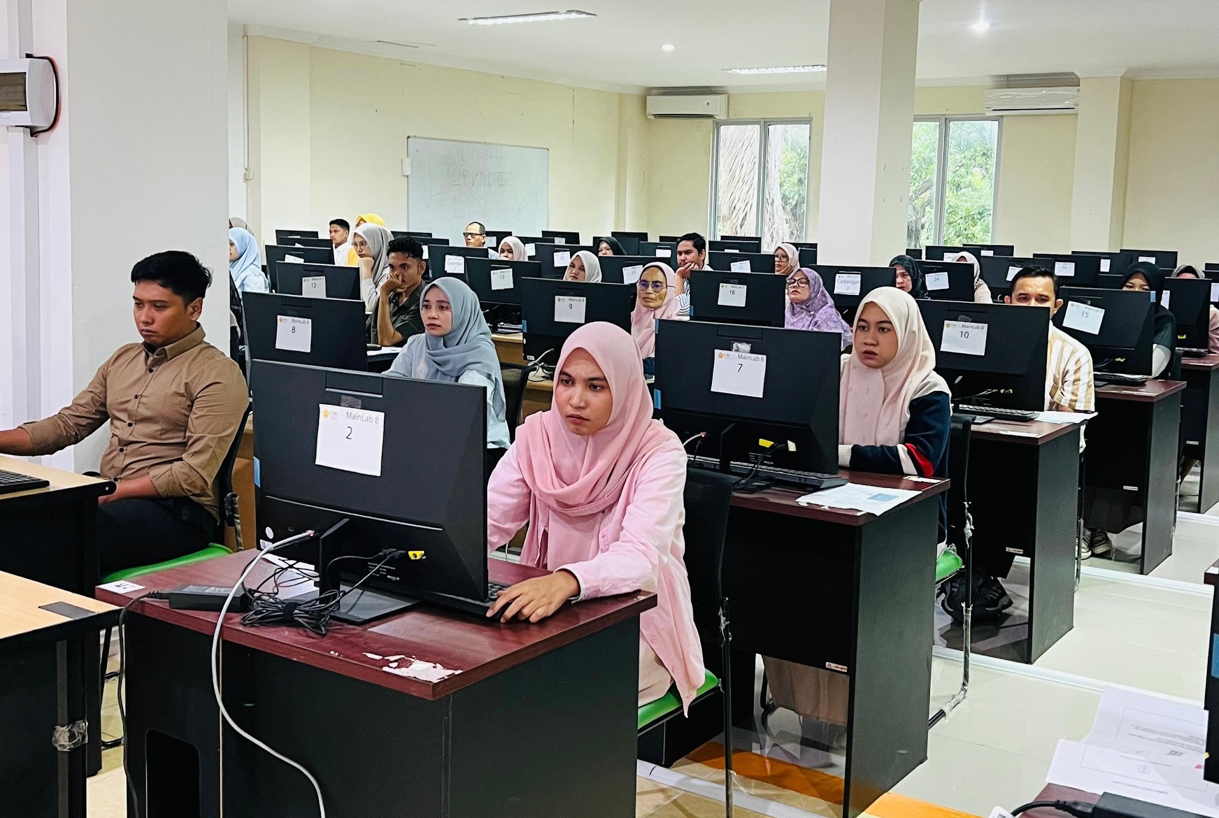 KELULUSAN 100% MAHASISWA PENDIDIKAN PROFESI NERS Fkep USK PADA UJI KOMPETENSI NASIONAL INDONESIA