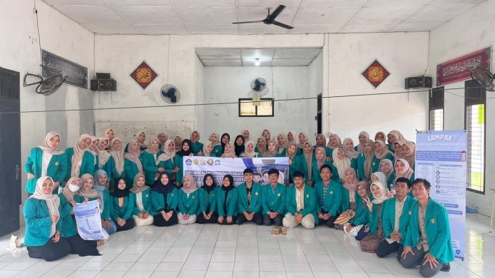 KOLABORASI LINTAS PROFESI: FKEP DAN FK USK GELAR EDUKASI PENCEGAHAN CAMPAK DAN CACAR DI SD-IT HAFIZUL ILMI SEBAGAI IMPLEMENTASI INTERPROFESSIONAL EDUCATION (IPE)