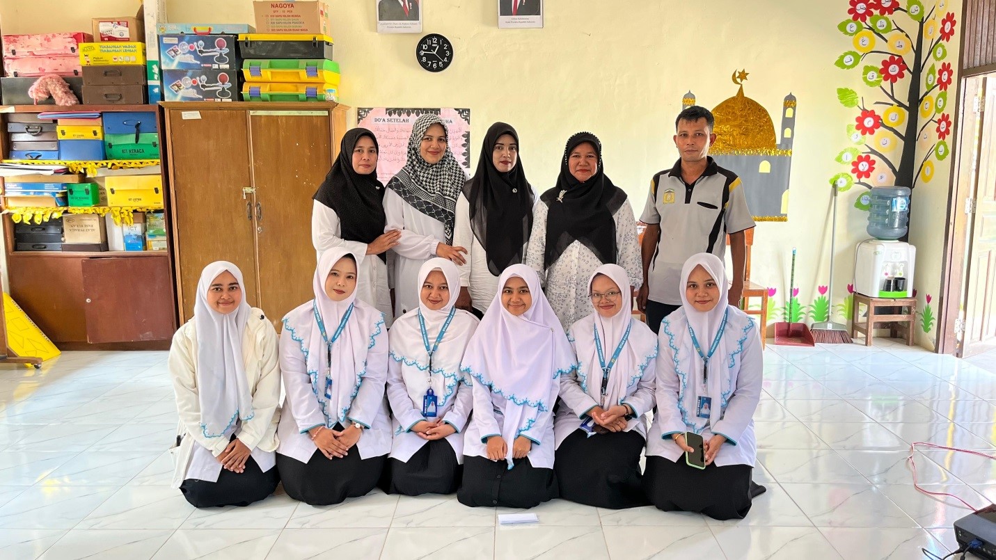 PELATIHAN P3K BAGI PETUGAS UKS DAN GURU OLEH MAHASISWA PENDIDIKAN PROFESI NERS FKEP USK