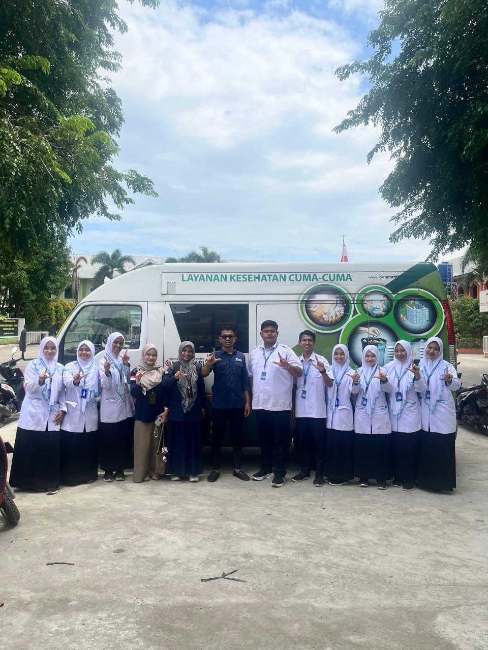 GERAKAN REMAJA SEHAT DI GERBANG MADRASAH: KOLABORASI MAHASISWA PRODI PENDIDIKAN PROFERSI NERS USK DAN LKC DOMPET DHUAFA ACEH DI MTSN 2 ACEH BESAR