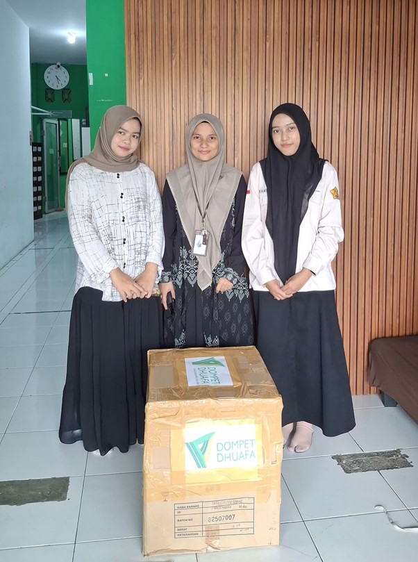 Lkc Dompet Dhuafa Aceh Dukung Gempar 14 FKep USK Melalui Bantuan Obat-Obatan